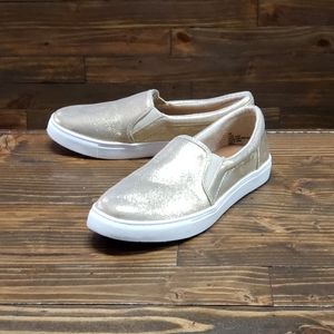 143 Girl Slip On Size 7